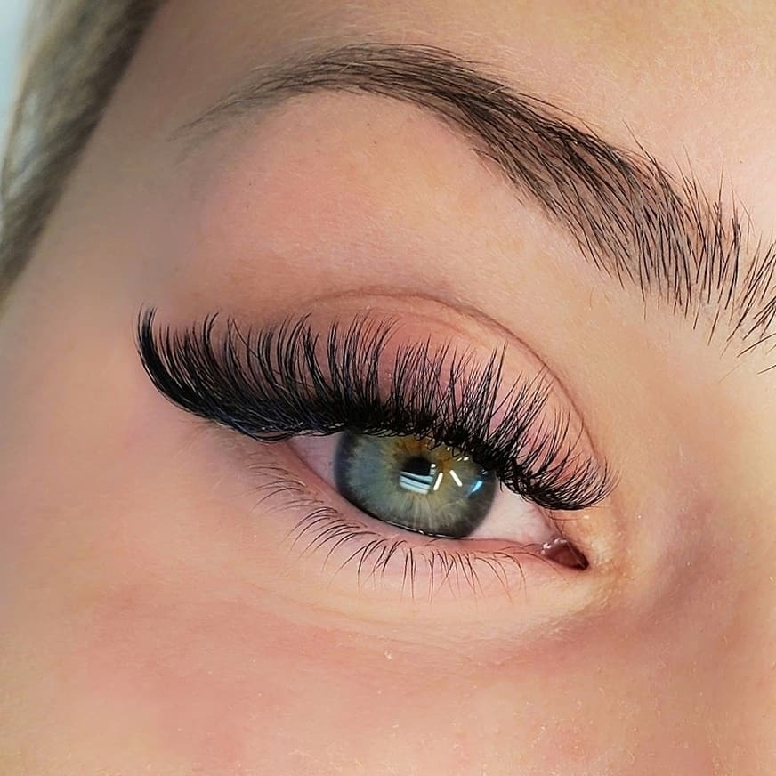 Eyelash Extensions Training