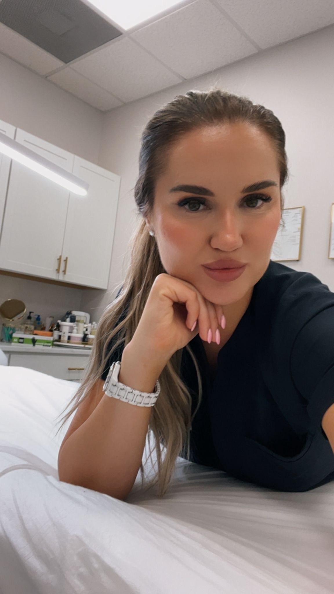 Eyebrow Shaping vs. Permanent Makeup Which Is Best for You