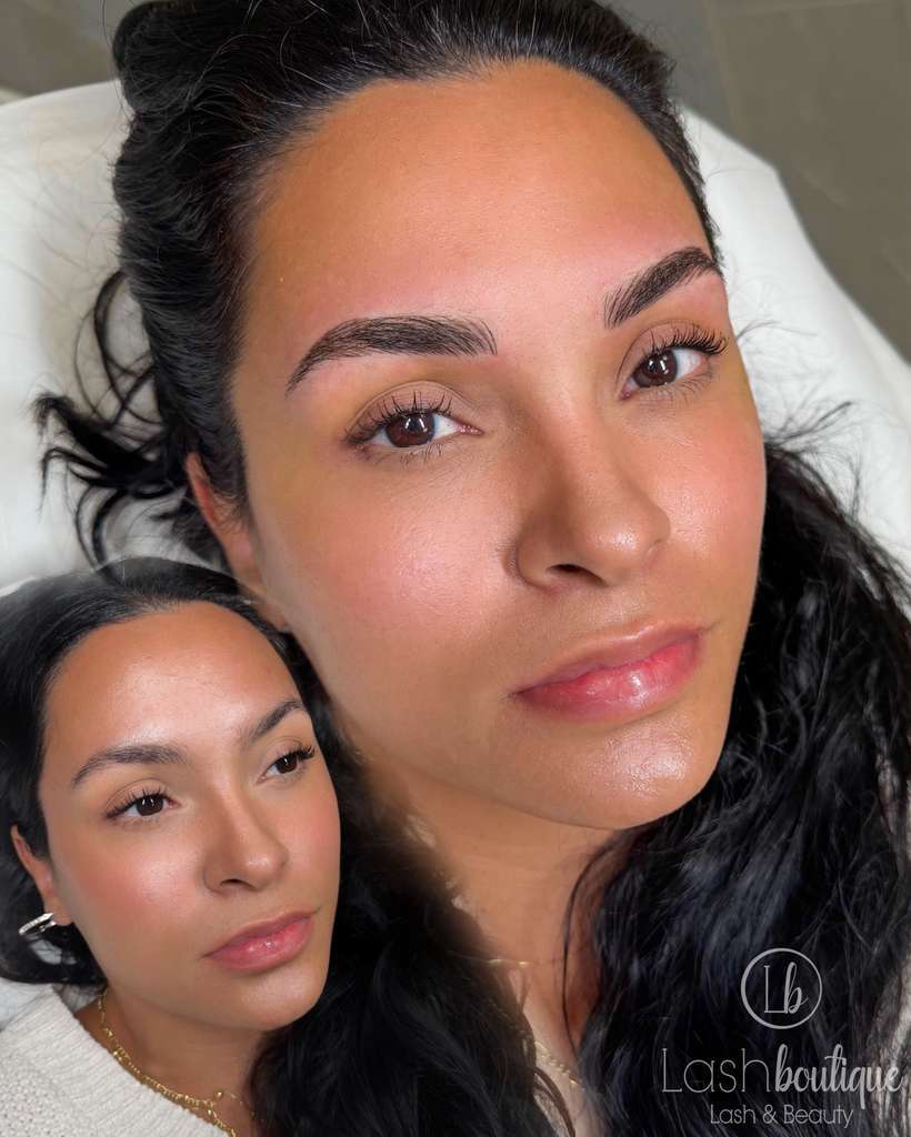 Eyebrow shape transformation